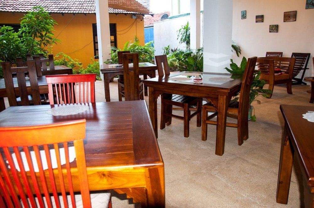 Marine Tourist Guest House At Negombo Beach Exterior foto
